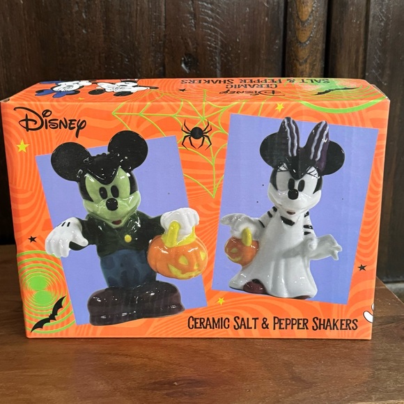 Disney Halloween Mickey Frankenstein & Minnie Bride Hand Painted Ceramic Shakers - Picture 9 of 10